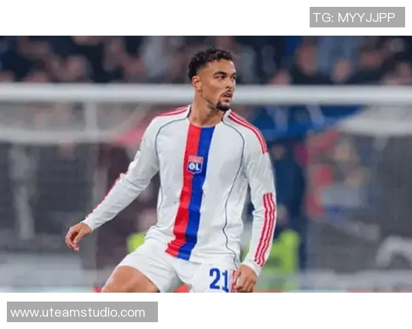 欧联杯精彩对决里昂逆转利物浦红牌事件引发全场热议