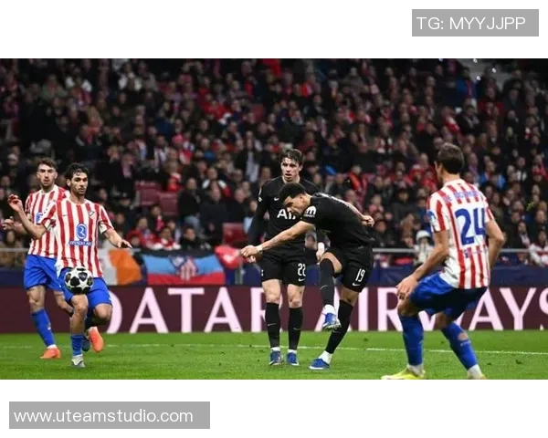 欧冠激战：马竞大胜利物浦五球狂潮引发争议判罚风波